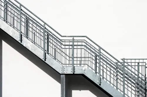 Categoria escada metalica de Total Serralheria
